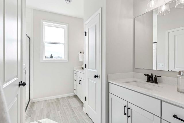 10930 37th Street N, Lake Elmo, MN 55042