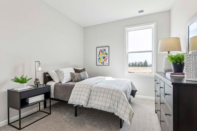 10930 37th Street N, Lake Elmo, MN 55042