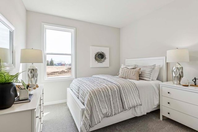 10930 37th Street N, Lake Elmo, MN 55042