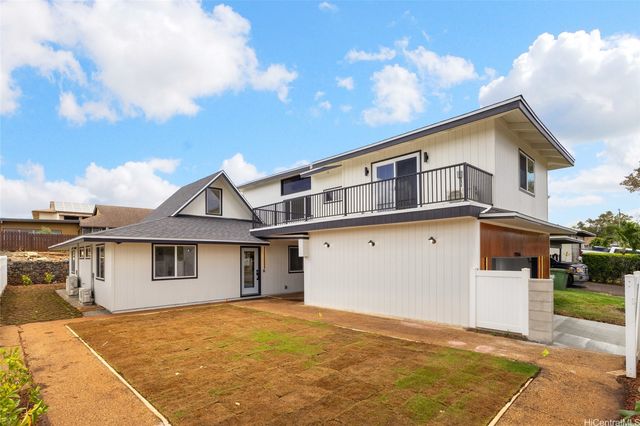 95-556 Kukolu Street, Mililani, HI 96789
