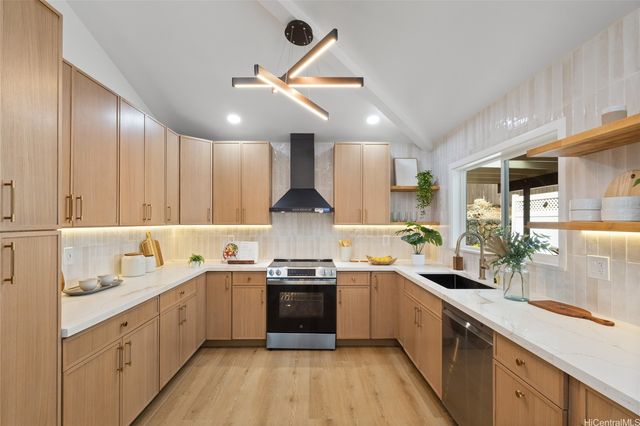 95-556 Kukolu Street, Mililani, HI 96789