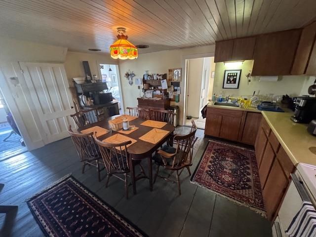 6479 VT Route 14, Craftsbury, VT 05826
