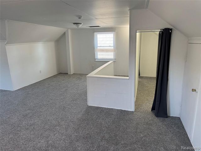 16854 Lesure Street, Detroit, MI 48235