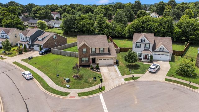 457 Goodman Dr, Gallatin, TN 37066