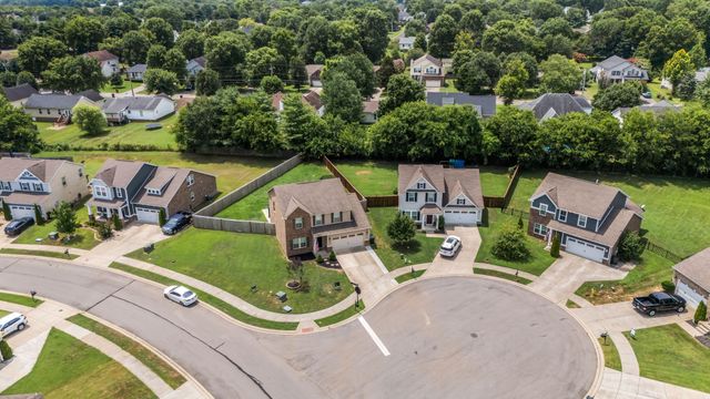 457 Goodman Dr, Gallatin, TN 37066
