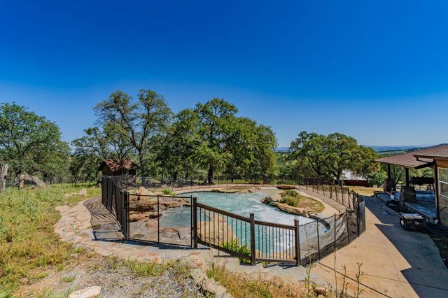 7230 Latigo St, Angels Camp, CA 95222