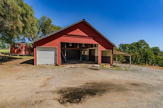 7230 Latigo St, Angels Camp, CA 95222