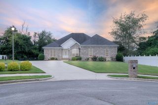 102 Campfire Circle, Meridianville, AL 35759