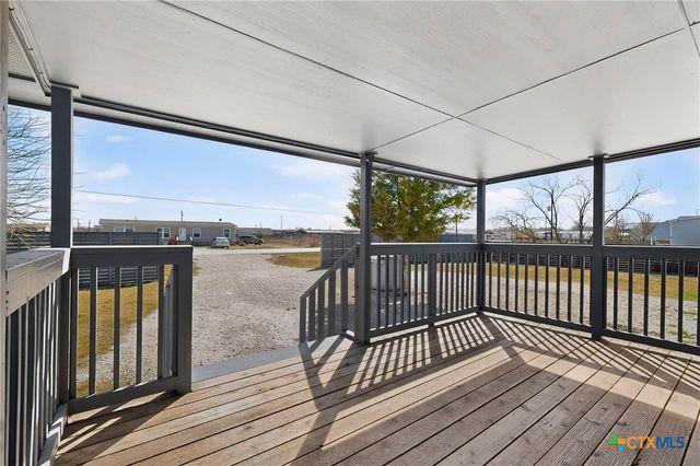 195 Gato Road, Cedar Creek, TX 78612