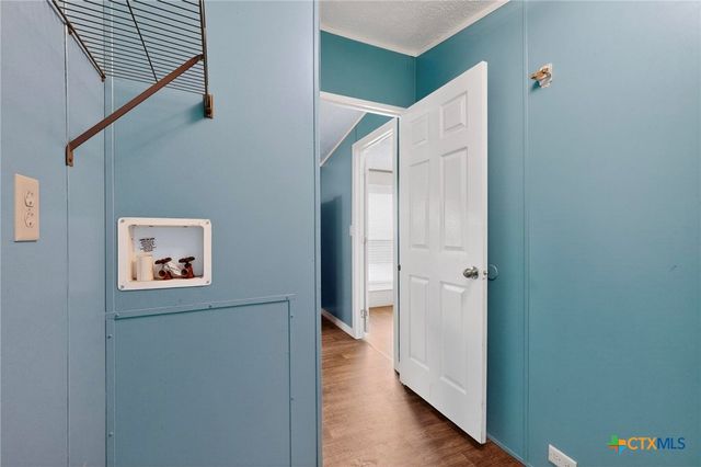 195 Gato Road, Cedar Creek, TX 78612