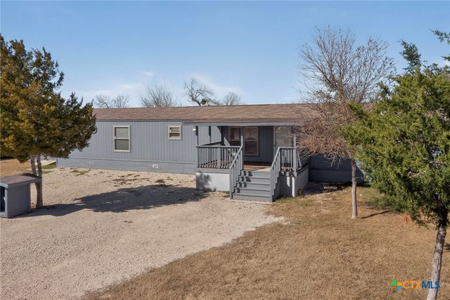 195 Gato Road, Cedar Creek, TX 78612