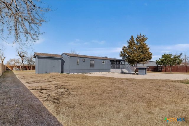 195 Gato Road, Cedar Creek, TX 78612