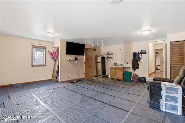 3330 W 78th Avenue, Anchorage, AK 99502