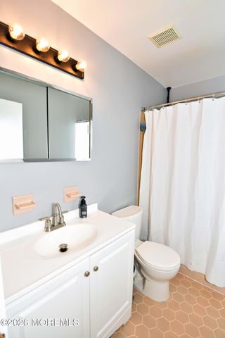 534 Davids Court, Lakewood, NJ 08701