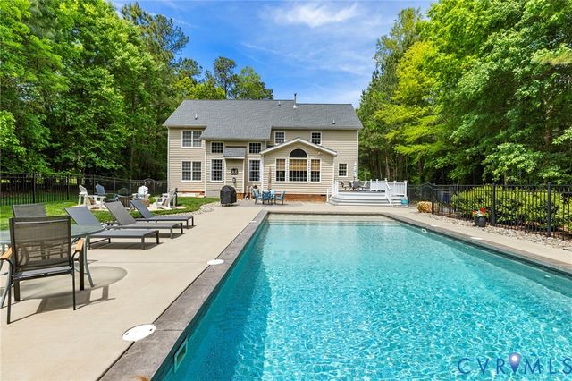 11113 Sterling Cove Dr, Chesterfield, VA 23838
