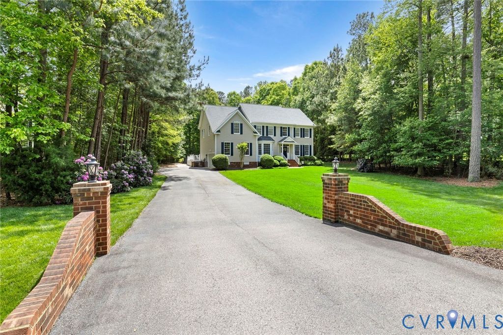 11113 Sterling Cove Dr, Chesterfield, VA 23838
