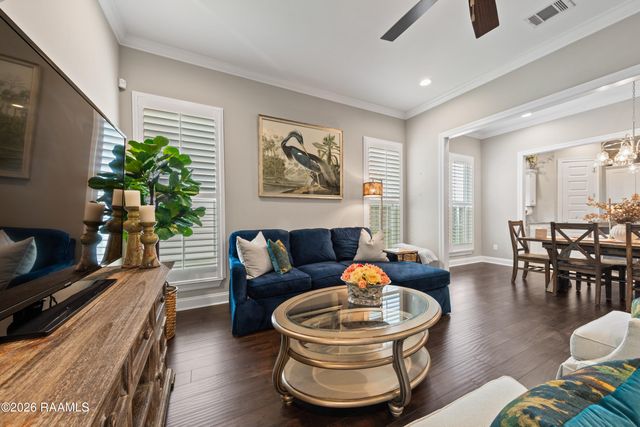 307 Harvey Cay Lane, Youngsville, LA 70592