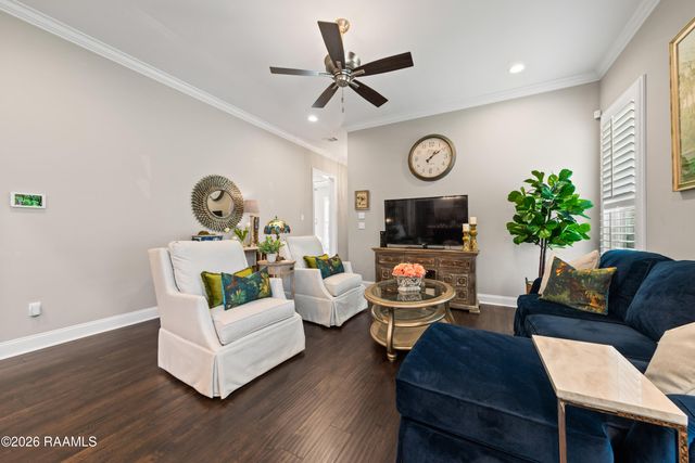 307 Harvey Cay Lane, Youngsville, LA 70592