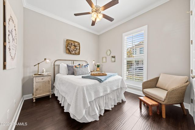 307 Harvey Cay Lane, Youngsville, LA 70592