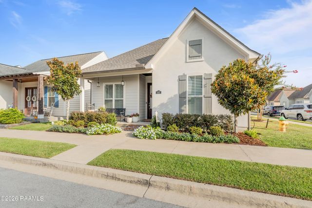 307 Harvey Cay Lane, Youngsville, LA 70592