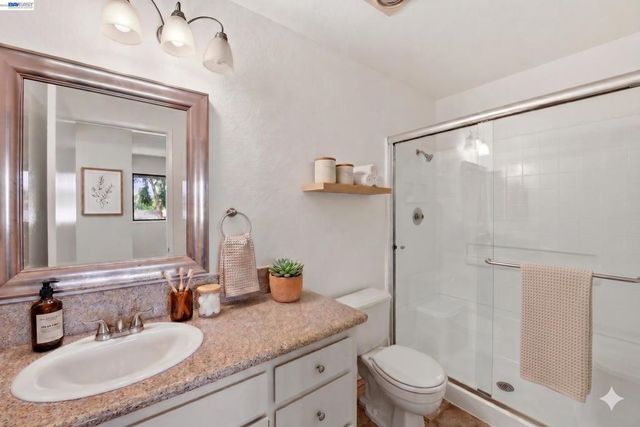 37482 Parish Cir 19F, Fremont, CA 94536