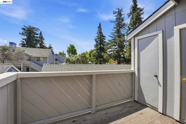 37482 Parish Cir 19F, Fremont, CA 94536