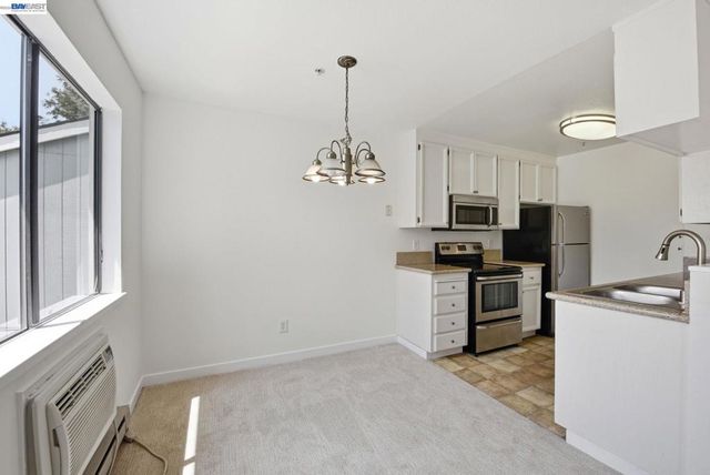 37482 Parish Cir 19F, Fremont, CA 94536