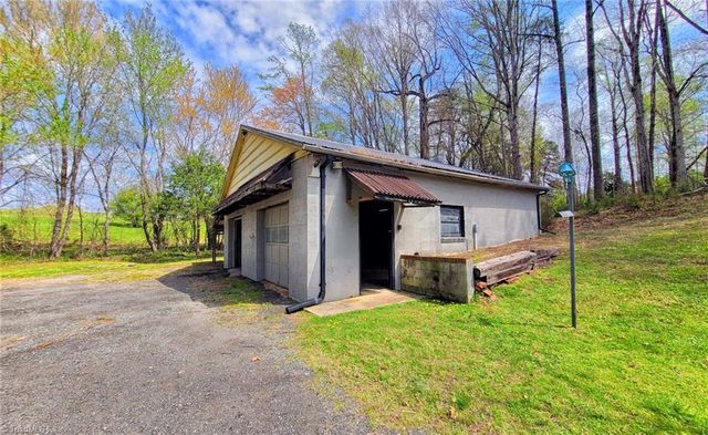 4515 Rocklane Drive, Walkertown, NC 27051