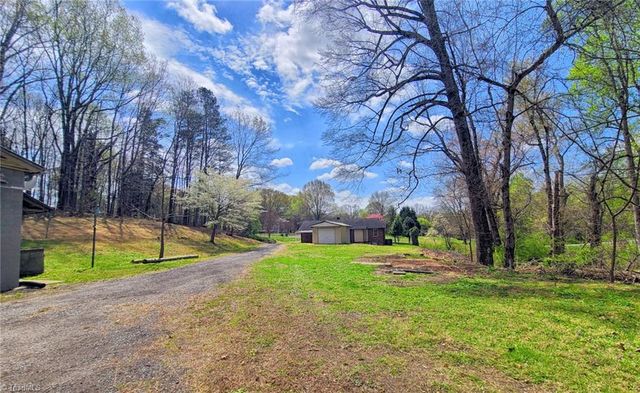 4515 Rocklane Drive, Walkertown, NC 27051