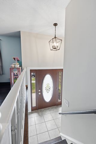 1419 Hampton Lane, Schaumburg, IL 60193