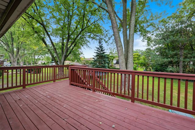 1419 Hampton Lane, Schaumburg, IL 60193