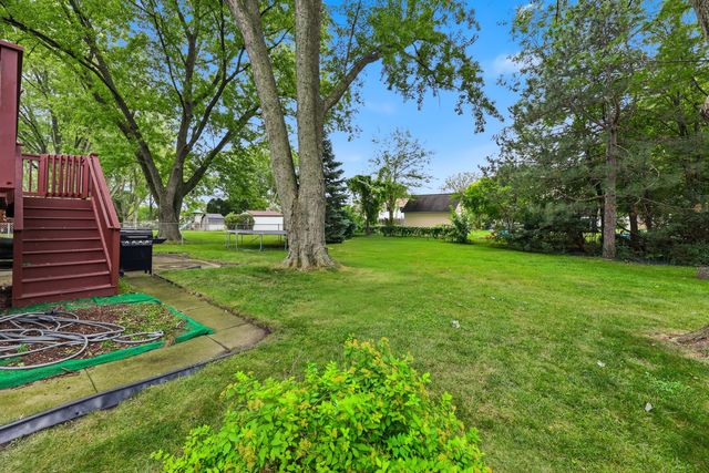 1419 Hampton Lane, Schaumburg, IL 60193
