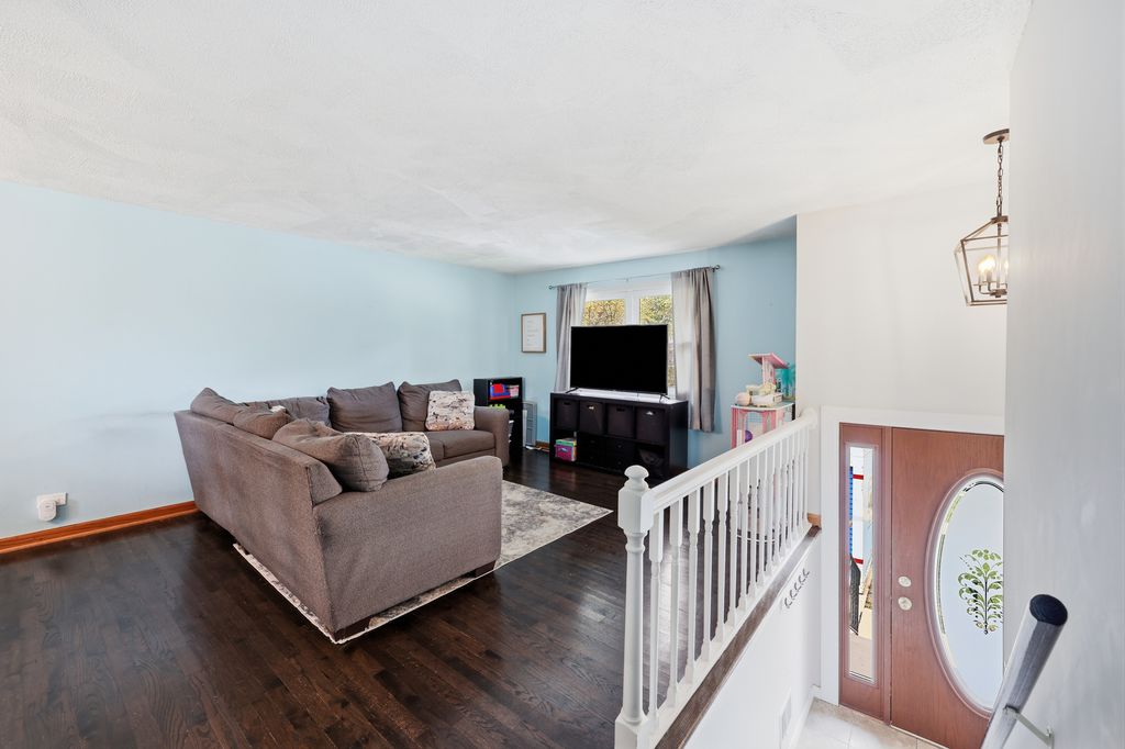 1419 Hampton Lane, Schaumburg, IL 60193 — photo 3