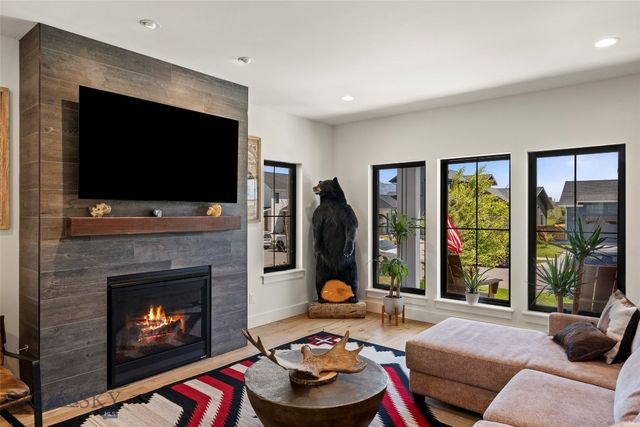 937 Auger, Bozeman, MT 59718
