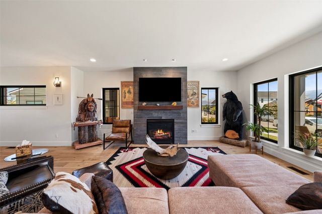 937 Auger, Bozeman, MT 59718