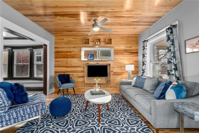 4031 Campbell Street, Kansas City, MO 64110