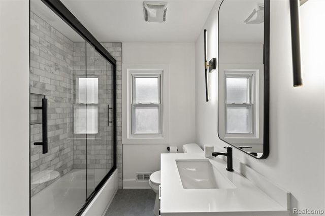 2008 Alicia Lane, Royal Oak, MI 48073