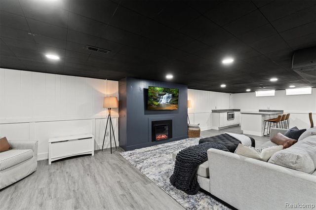 2008 Alicia Lane, Royal Oak, MI 48073