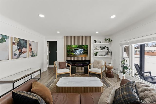 2008 Alicia Lane, Royal Oak, MI 48073