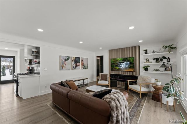 2008 Alicia Lane, Royal Oak, MI 48073