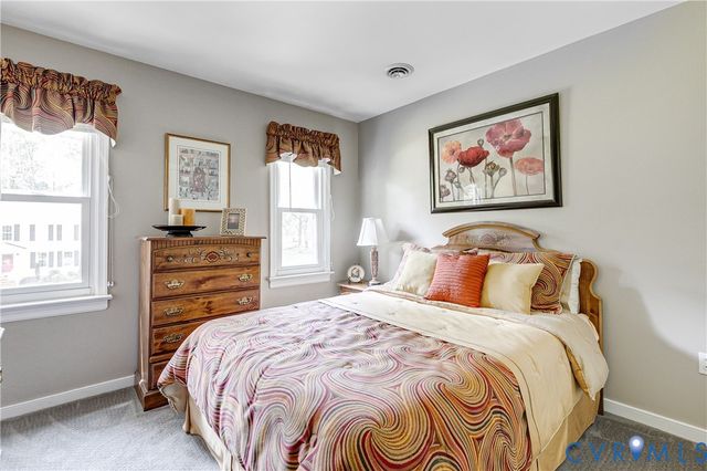 5510 Silver Birch Ln, Midlothian, VA 23112