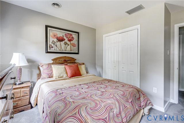 5510 Silver Birch Ln, Midlothian, VA 23112