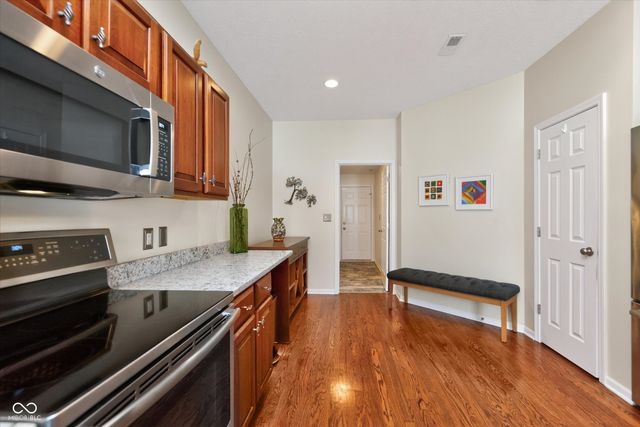 5734 Spruce Knoll Court, Indianapolis, IN 46220