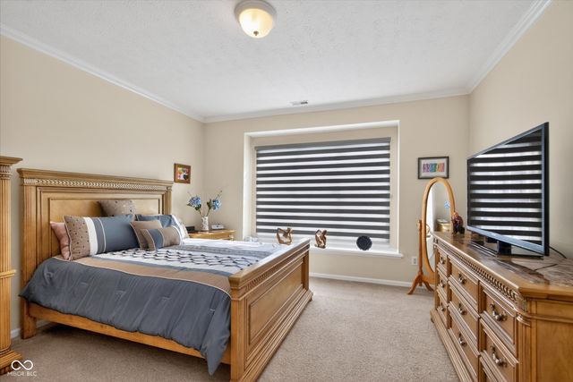 5734 Spruce Knoll Court, Indianapolis, IN 46220