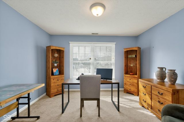 5734 Spruce Knoll Court, Indianapolis, IN 46220