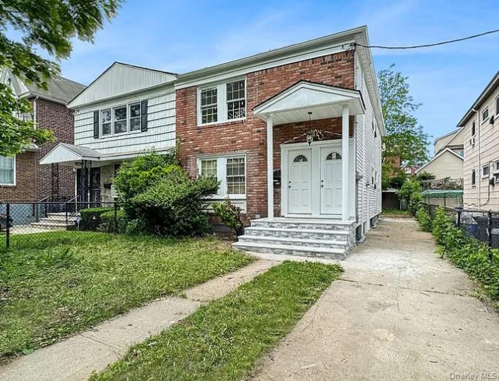 145-25 109 Avenue, Jamaica, NY 11435