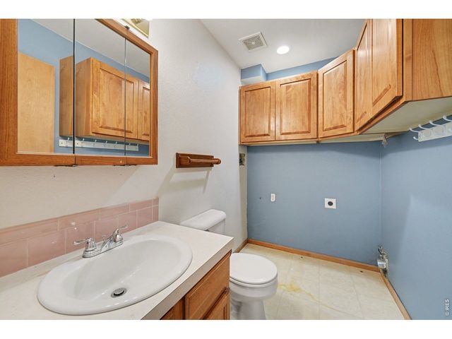 312 Dean Ct, Loveland, CO 80537