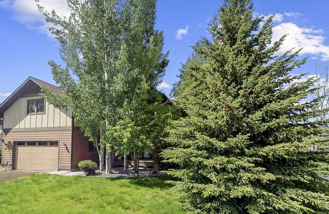 102 Nostalgia LANE, Bozeman, MT 59715