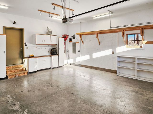 102 Nostalgia LANE, Bozeman, MT 59715