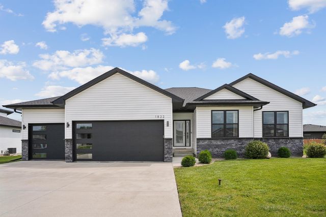 1822 Reese Road, Cedar Falls, IA 50613